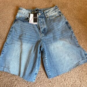 Boohoo Man Jorts - Stone Washed, Distressed Hem, Size 28 New With Tags!